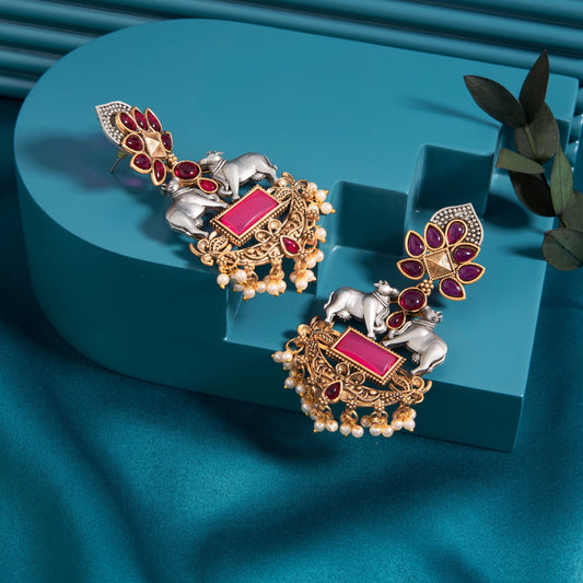 Gold-Toned Earrings with Eye-Catching Stone Detail - AAGER065