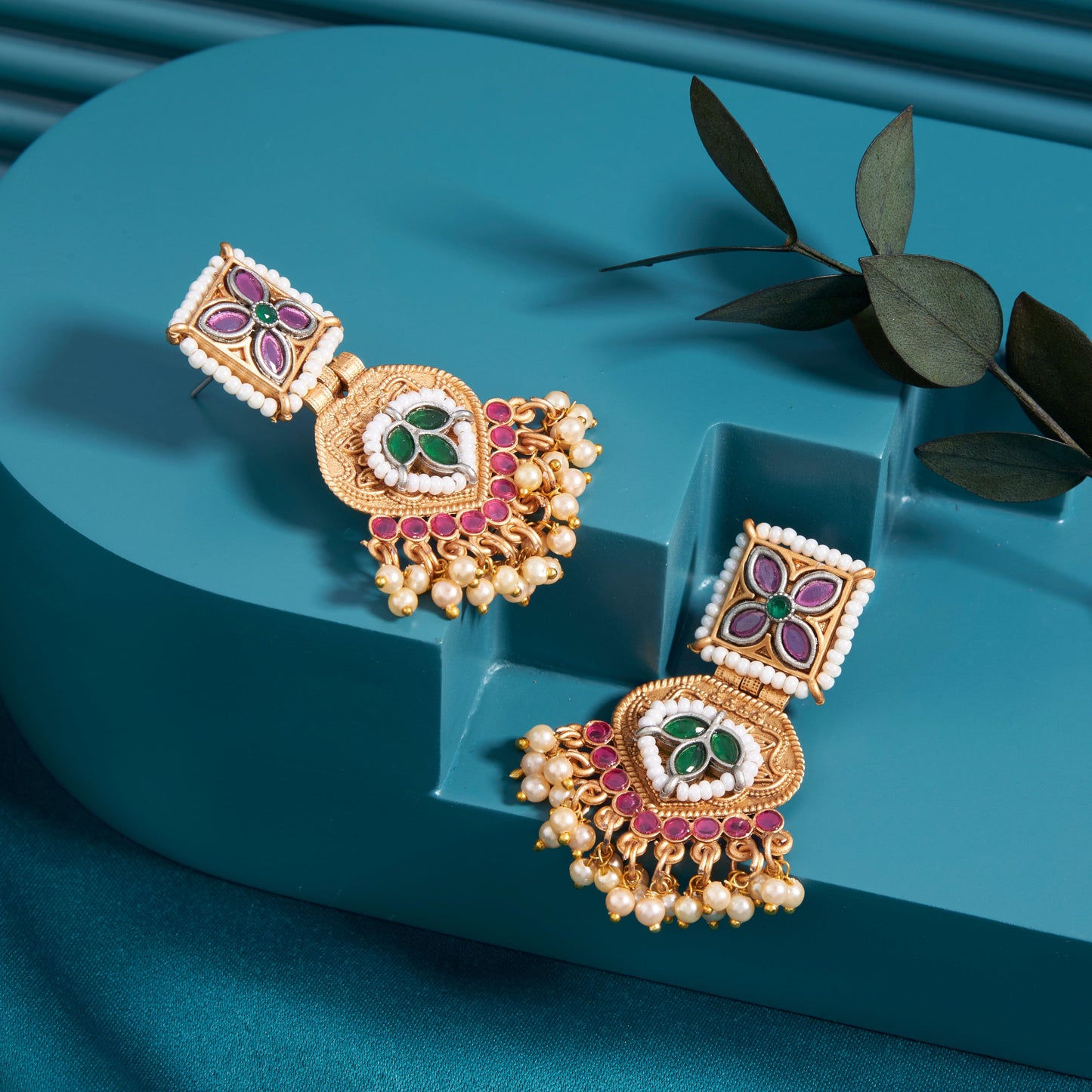 Gold-Toned Earrings with Eye-Catching Stone Detail - AAGER068