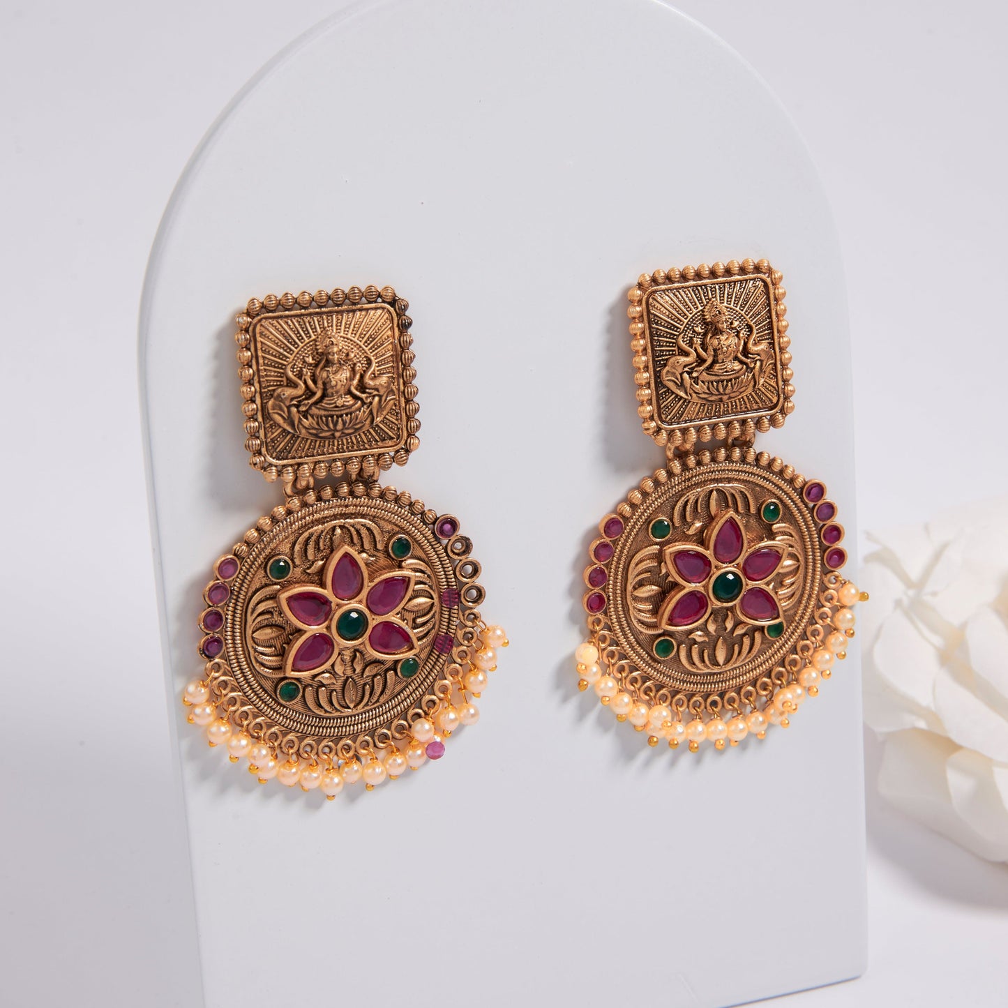 Gold-Toned Earrings with Eye-Catching Stone Detail - AAGER057