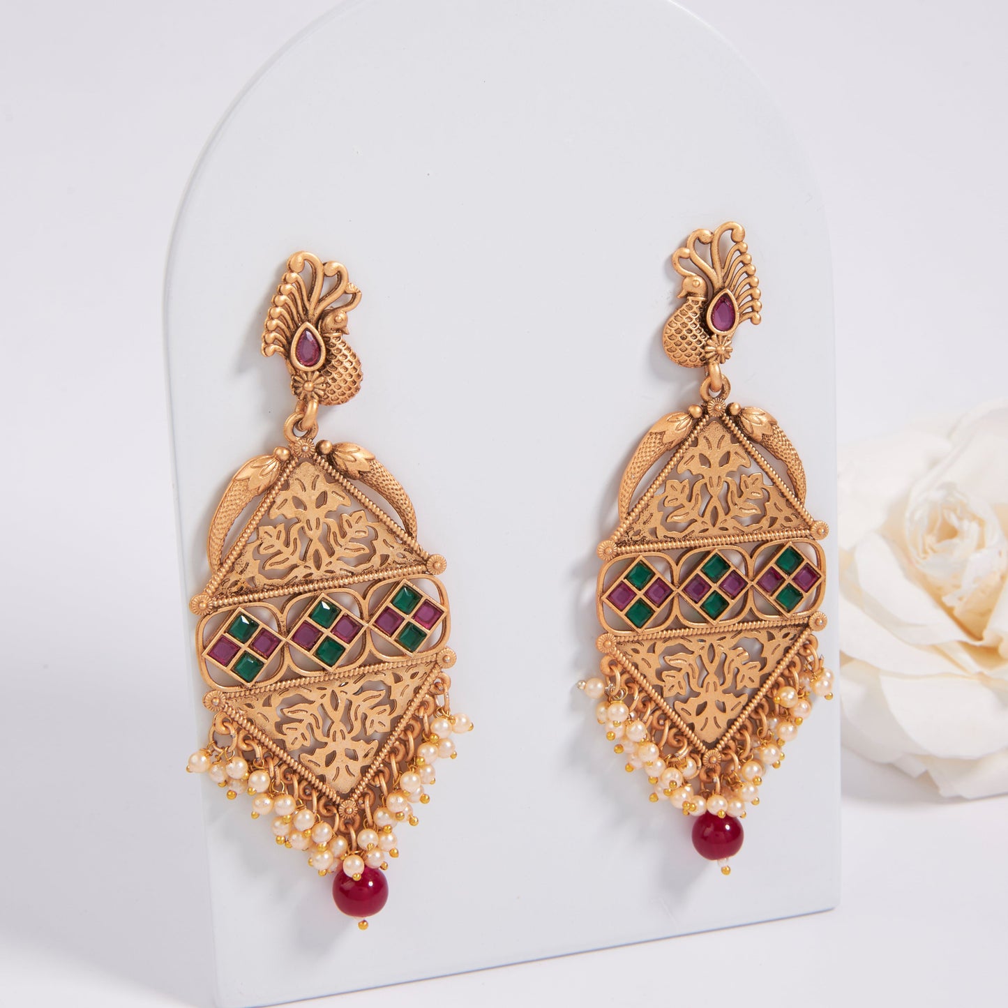 Gold-Toned Earrings with Eye-Catching Stone Detail - AAGER059